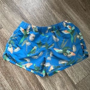 W’s Patagonia Barely Baggies Shorts, 2 1/2”